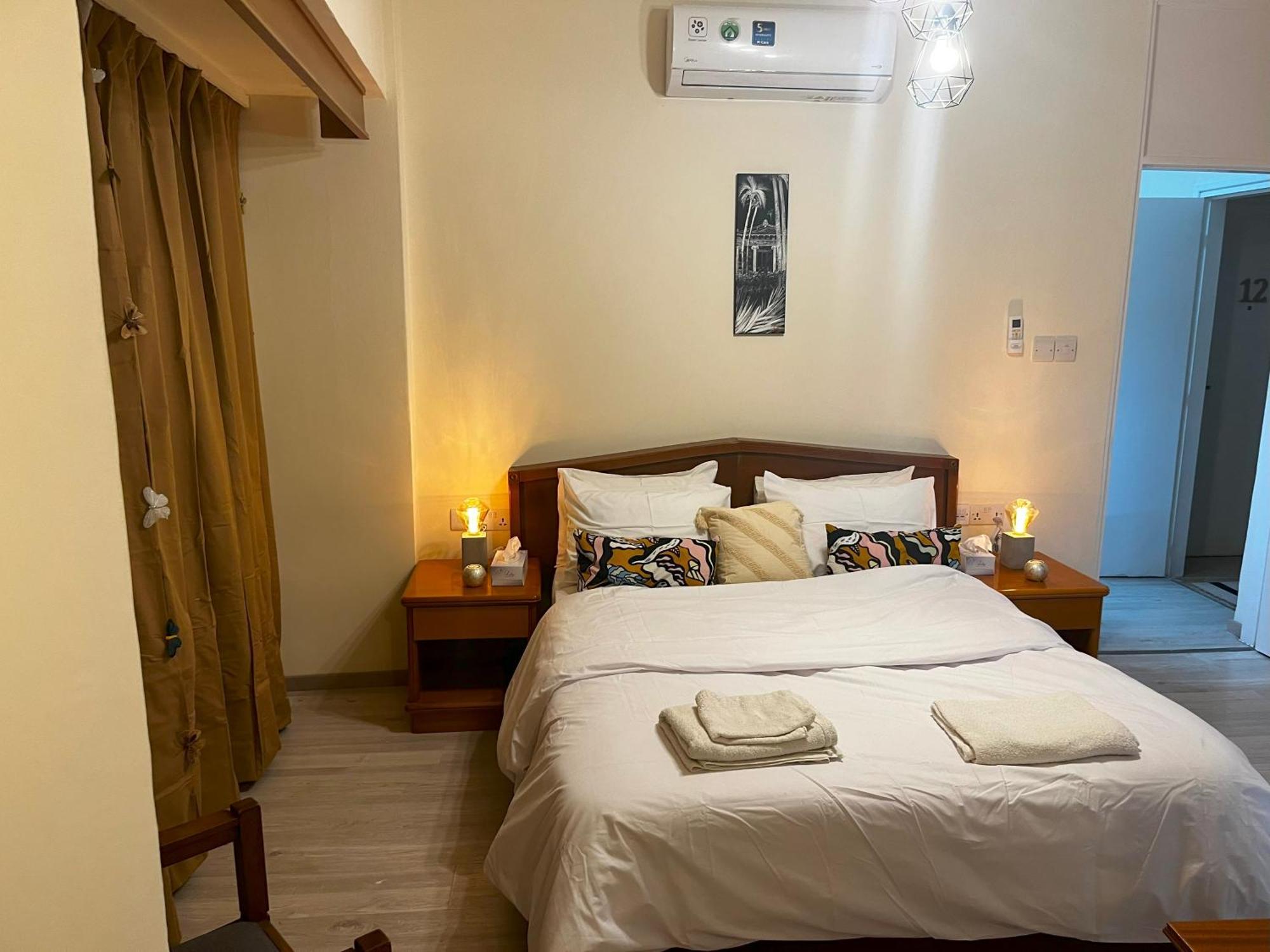 Xanthis Hostel Nicosia City Centre ภายนอก รูปภาพ