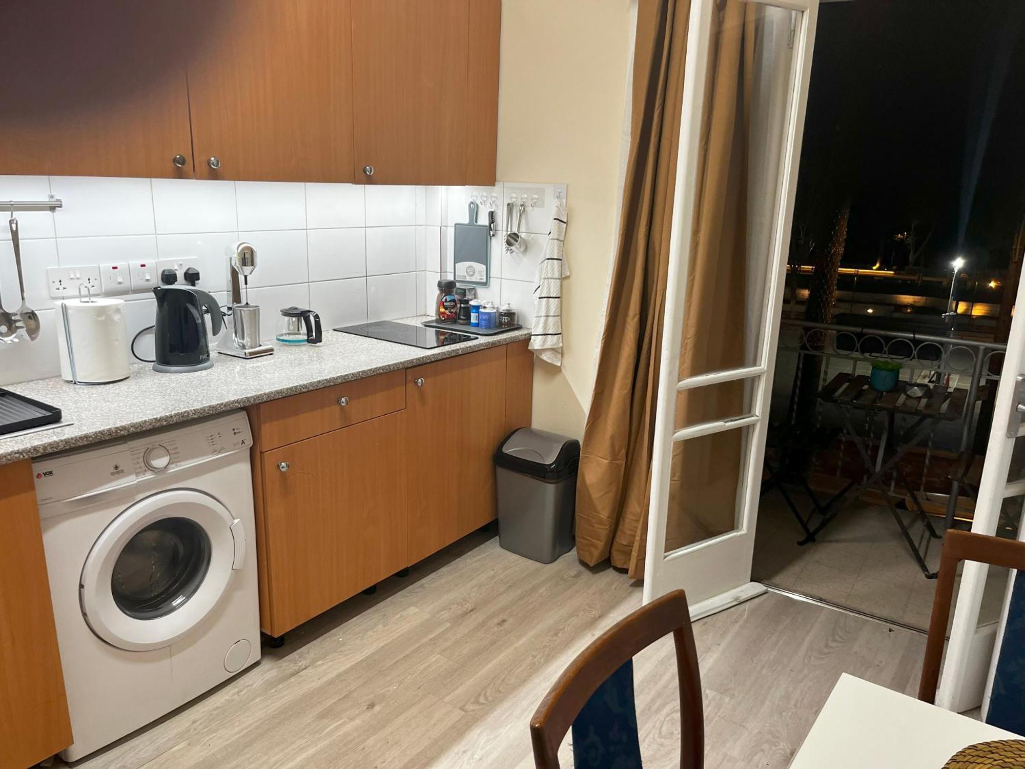 Xanthis Hostel Nicosia City Centre ภายนอก รูปภาพ