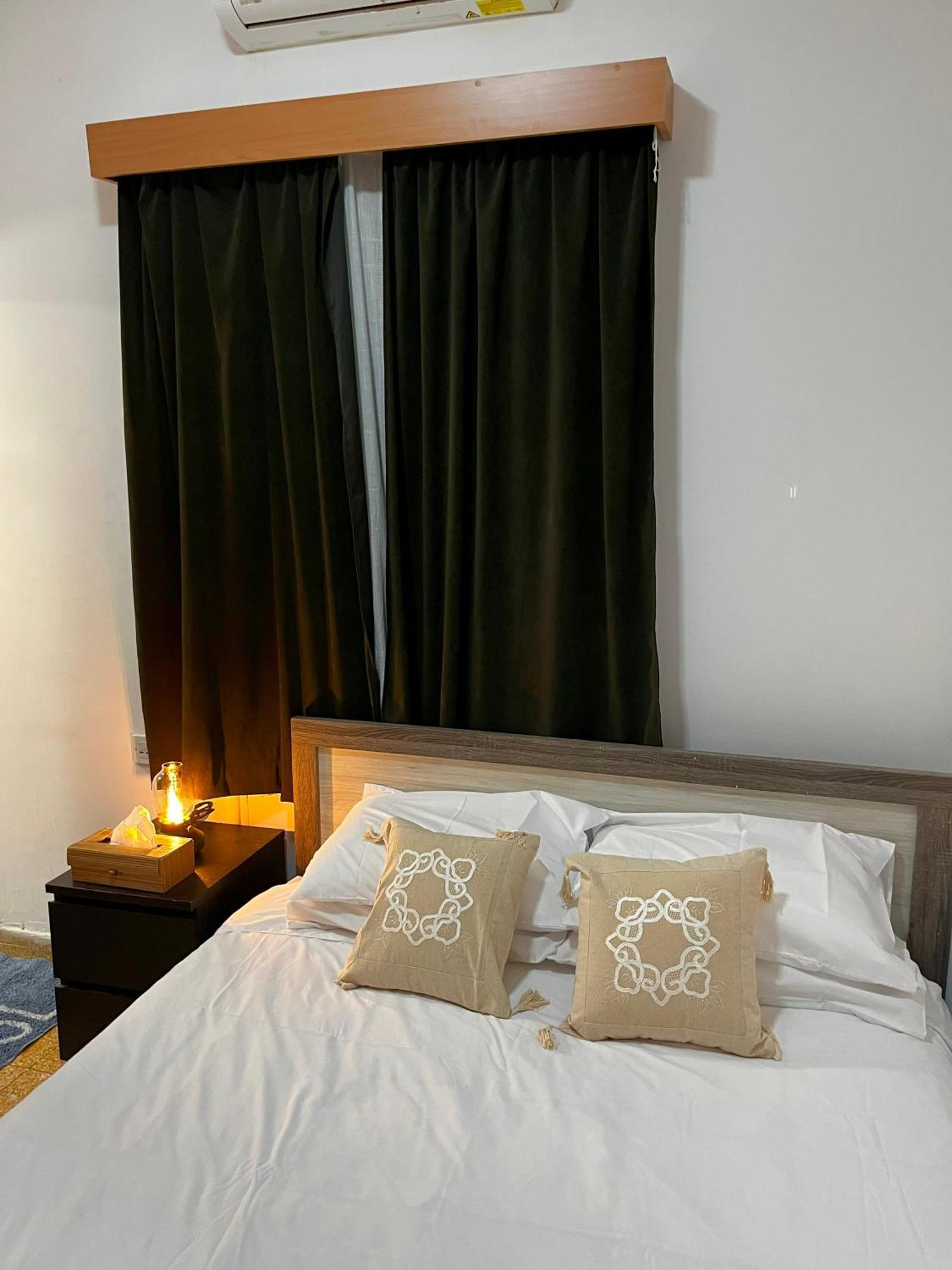 Xanthis Hostel Nicosia City Centre ภายนอก รูปภาพ